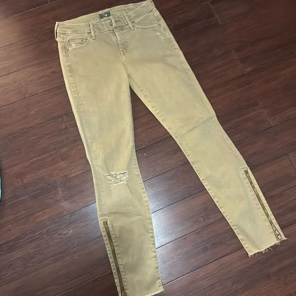 MOTHER Denim - Khaki Tan Color Like New Ankle Crop Zipper on Ankle - Size 25